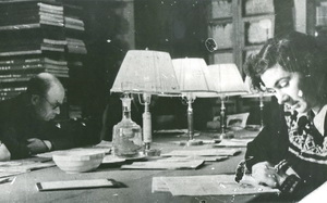 В читальном зале научно-технической библиотеки на Ленина, д.1. 60-е годы
