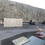 Памятник героям Войны и Труда