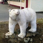Скульптура «Белая медведица Айка»