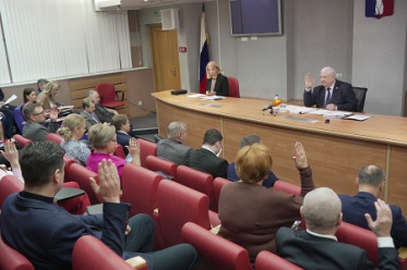 Депутаты завершили рассмотрение проекта трехлетнего бюджета на профильных комиссиях