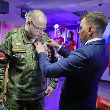Норильчанину вручили медаль «За отвагу»