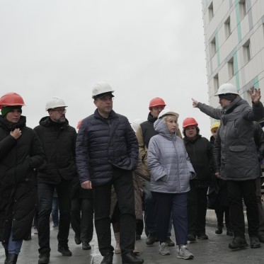 Дома строятся и ремонтируются, территории благоустраиваются, графики соблюдаются