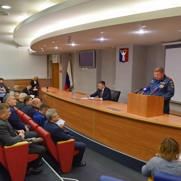 Основные причины пожара – неисправность электропроводки и неосторожное обращение с огнем
