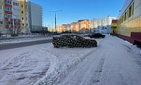 Водителей просят не оставлять транспорт на обочинах дорог и вблизи тротуара