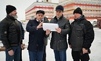 В рамках визита в Норильск Губернатор Красноярского края посетил площадку строительства стелы «Город трудовой доблести»